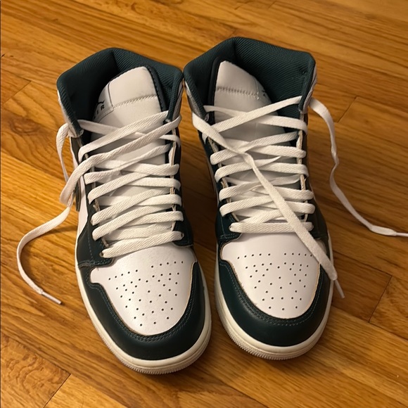 Jordan Sneakers White and Green- Never Worn! - Picture 3 of 6